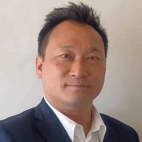 香月 一郎 氏 氏