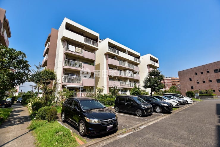 鴨池ニュータウンサンハイツ第２　１号棟