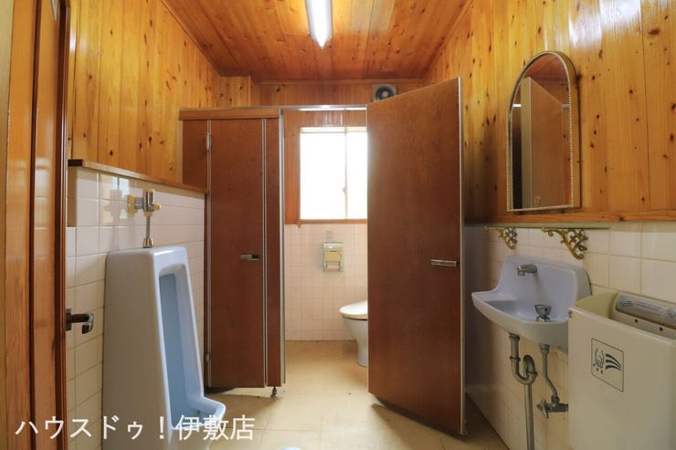 犬迫町 中古戸建 【展示場側トイレ】