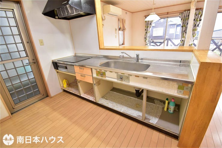 【キッチン】IHクッキングヒーターを備えたシステムキッチンです!リフォームのご相談もお気軽にどうぞ♪