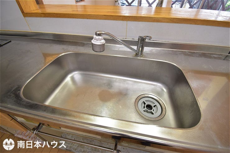 【シンク】シンクの部分はステンレス製になっていて、熱や汚れに強く、お手入れも簡単です♪