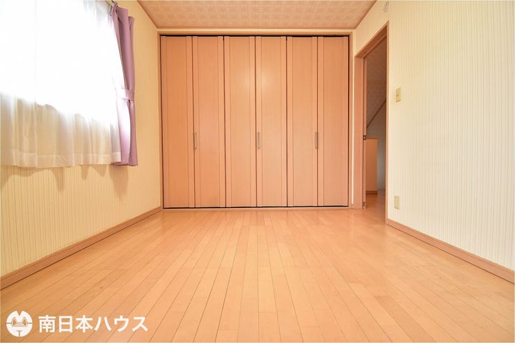 【洋室】6帖の洋室です!寝室に最適なお部屋です♪