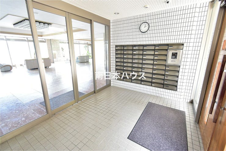 吉野町 グランヴュー磯 【グランヴュー磯のエントランス】オートロックのあるマンションです！
