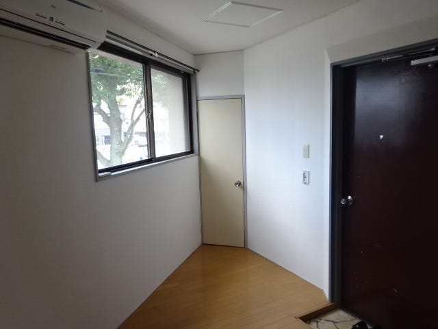 甲突町 賃収ビル 2階室内