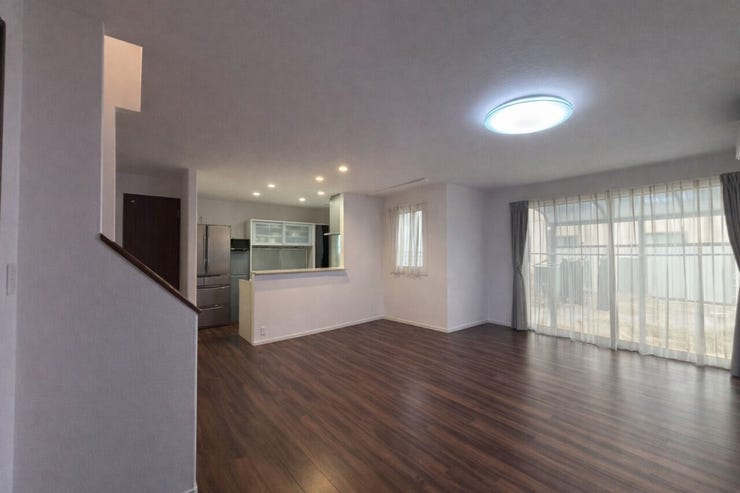 ※空室をイメージしCG加工したものです。
画像は実際の室内写真と間取り図から再現した「室内イメージ」で実際とは多少異なります。