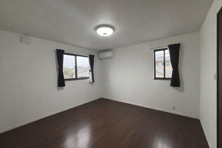 ※空室をイメージしCG加工したものです。
画像は実際の室内写真と間取り図から再現した「室内イメージ」で実際とは多少異なります。