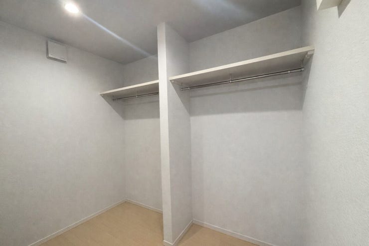 ※空室をイメージしCG加工したものです。
画像は実際の室内写真と間取り図から再現した「室内イメージ」で実際とは多少異なります。