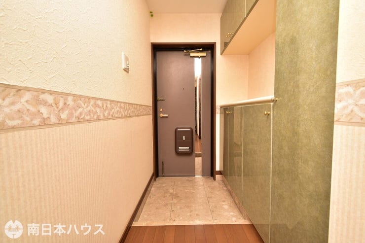 【玄関】大容量のシューズボックス付き!