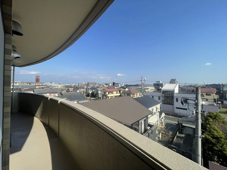 【balcony】
3面バルコニーになってます♪おすすめですよ^^