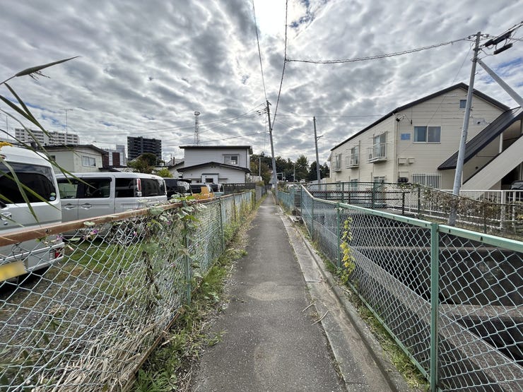 現地(2025年10月)撮影
◎建築条件無し◎
詳細は、ハウスドゥ  八戸田向までお気軽にお問い合わせくださいませ♪