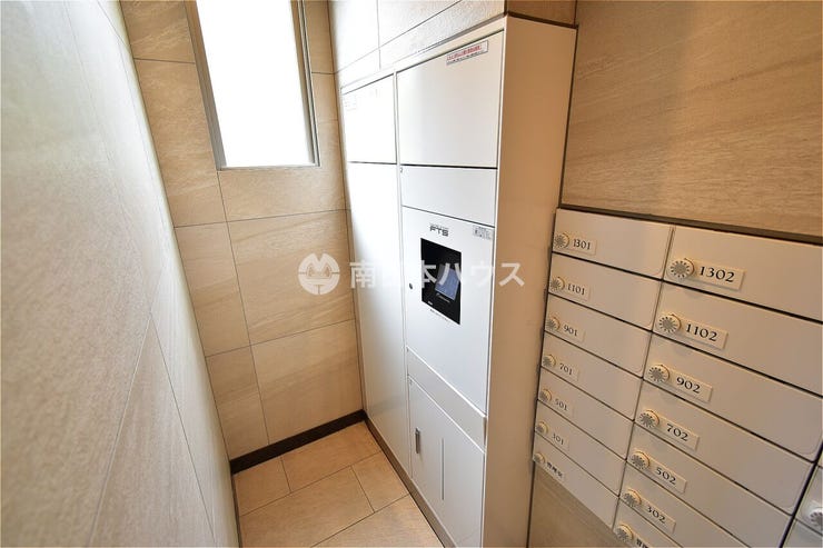 加治屋町 レクシア加治屋町ミドレジデンス 【レクシア加治屋町ミドレジデンスの宅配ボックス】