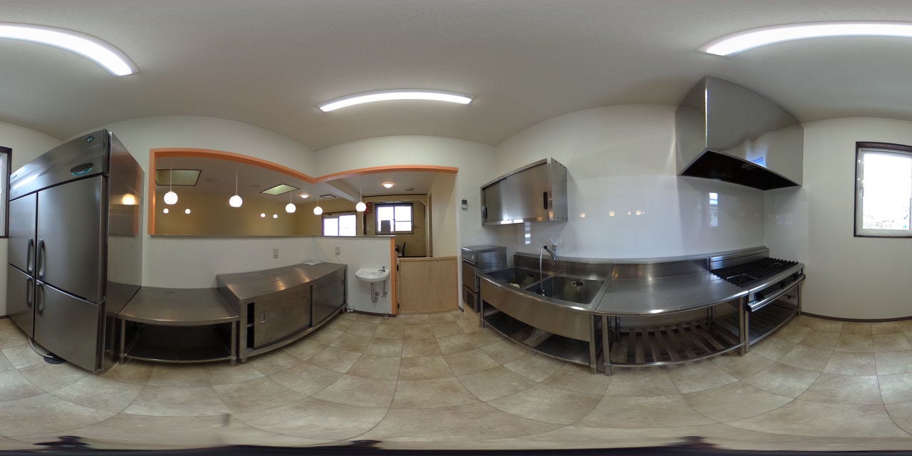 店内キッチンの360度写真です。