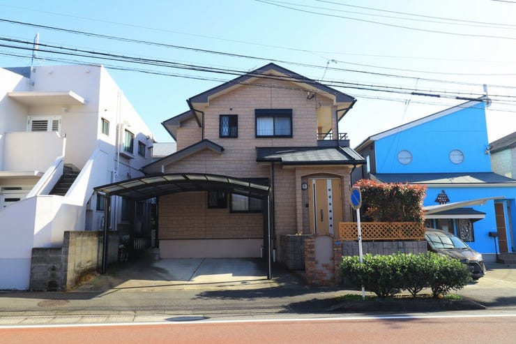 【外観写真】
弊社にて無料でリフォーム見積もり致します。ワンストップサービスで物件の購入からリフォーム工事まで弊社にお任せ下さい。