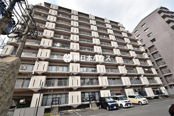 清水町 ロイヤルメゾン祇園之洲 【ロイヤルメゾン祇園之洲】
鹿児島市清水町にある全56戸のマンションです。
ペットと暮らせるマンションです！
