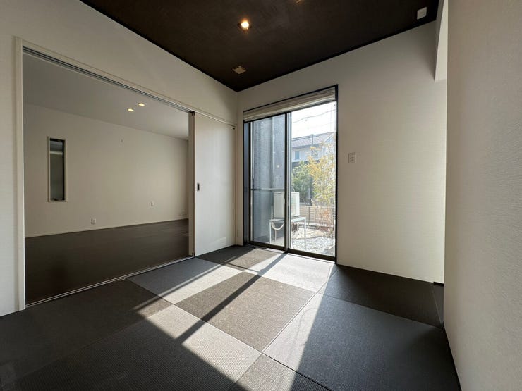 南向きで陽当たり良好です。