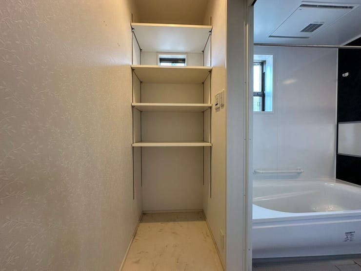 十分なタオル置き場がございます。