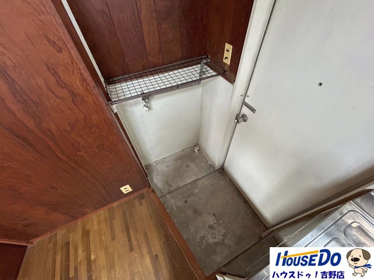 ■リフォームのご相談も承ります。
「壁紙をかえたい!」「お風呂やトイレは新品に交換したい!」など、お客様のご希望、予算をヒアリングさせて頂きながらご提案致します。
お気軽にご相談ください。