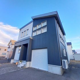 苫小牧市ウトナイ北３丁目の中古一戸建て 2380万円 2007年09月築スマートフォン ハウスドゥ 苫小牧東店 苫小牧市の地域密着型 不動産情報サイト Sp