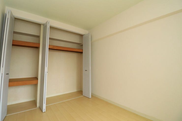 【洋室6帖】
・2024年7月にこの洋室はクロス、フローリング交換済