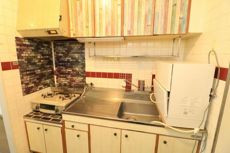 【キッチン】
南日本ハウスにて無料でリフォーム見積もり致します。ワンストップサービスで物件の購入からリフォーム工事まで弊社にお任せ下さい。