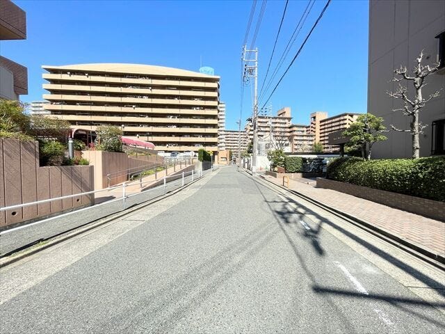 近隣の雰囲気は実際に見て、感じていただくのが一番です!
ぜひ現地を見に来てください♪お問い合わせお待ちしております。