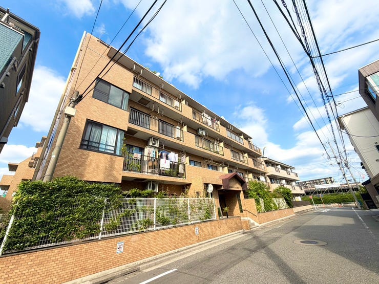 【外観】
ライオンズマンション小岩第3の外観です