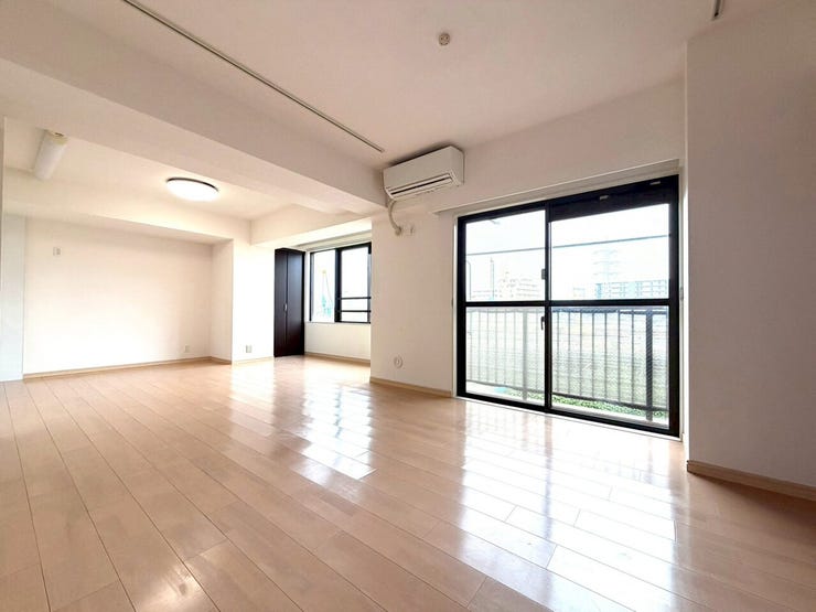 綺麗にお使いのリビングです