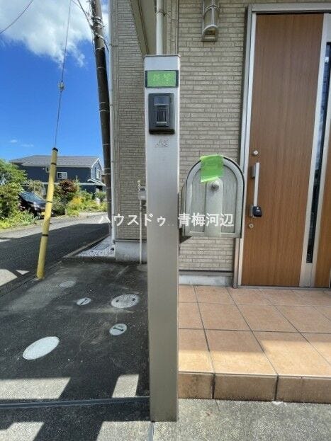 ポスト・インターホン