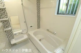 【建築プラン例…浴室】
【建築価格…1650万円】
【建築面積…86.11㎡】