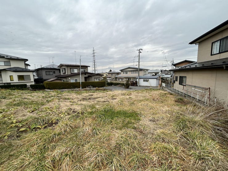 現地(2025年12月)撮影
◎建築条件付き◎
詳細は、ハウスドゥ 八戸田向までお気軽にお問い合わせくださいませ♪