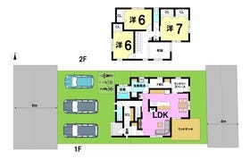 【間取り図】
お車は普通2台、軽1台、合計3台停めれる大きさのプランです。また、全室収納もあり、1階にはファミリークローゼットもあるプランとなっています。