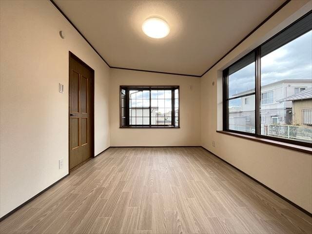 2階南側6帖洋室(2025年12月5日 撮影)