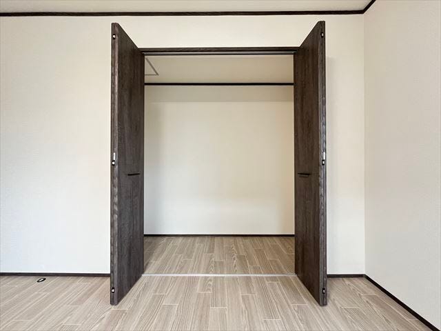 2階南側6帖洋室(2025年12月5日 撮影)