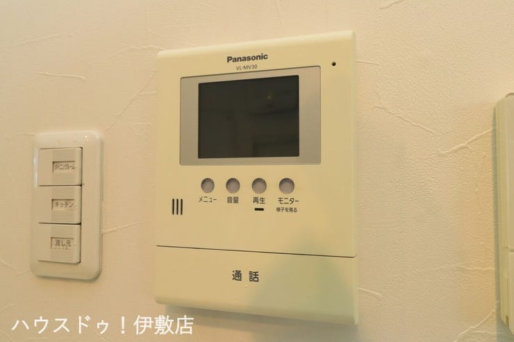 松原町３丁目 中古戸建 【モニター付きインターホン】
誰が来てもわかるモニター付き♪女性が一人で家にいてもこれなら安心