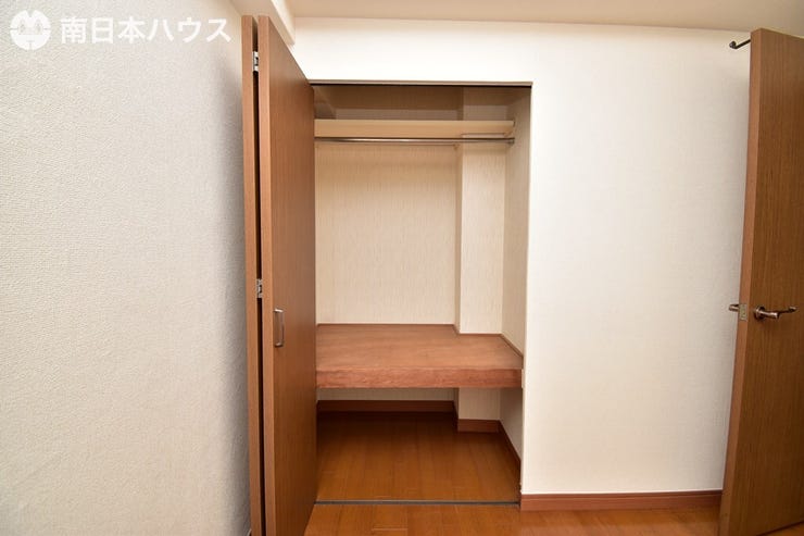新照院町 ダイアパレス新照院 【クローゼット】洋室にはクローゼットを完備！