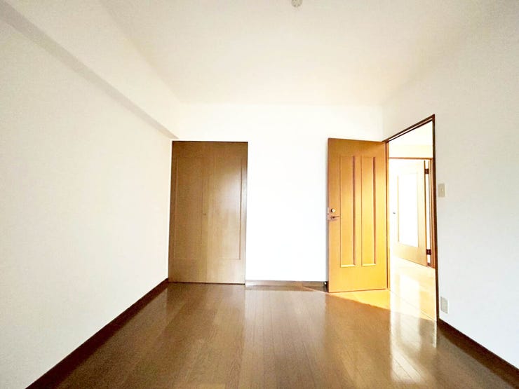 【最寄り駅まで徒歩10分圏内】ホワイトキャッスル八幡駅東♪2面採光♪日当たり良好♪システムキッチン♪