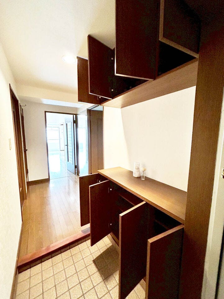 【最寄り駅まで徒歩10分圏内】ホワイトキャッスル八幡駅東♪2面採光♪日当たり良好♪システムキッチン♪