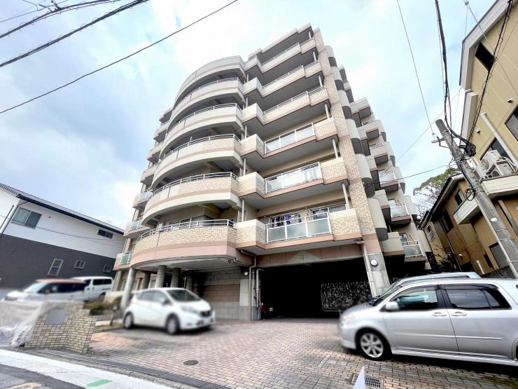 【外観】
【最寄り駅まで徒歩10分圏内】ホワイトキャッスル八幡駅東♪2面採光♪日当たり良好♪システムキッチン♪