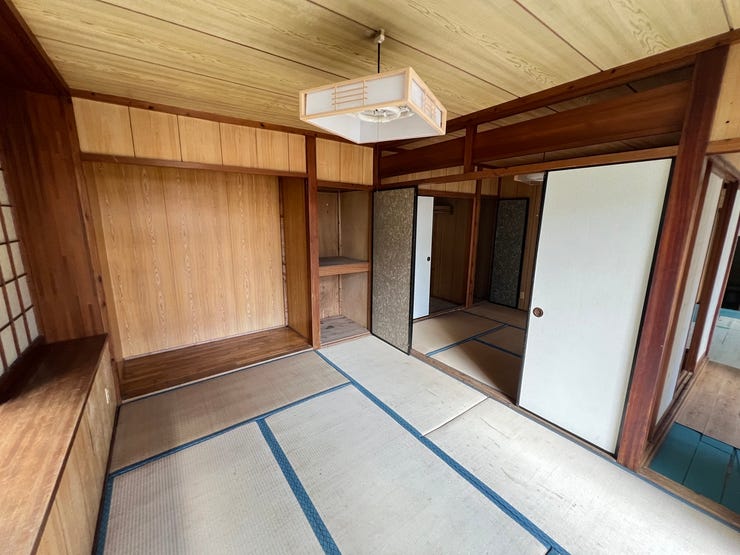 6畳和室、床の間付きで趣ある空間!