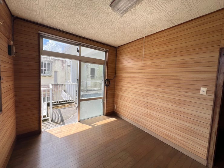 洋室5.3畳、明るく快適なお部屋!