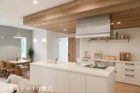 【建築プラン例…みなみの家　キッチン】
【建物価格…2226万円】
【間取り…3SLDK】
【建物（延床）面積…93.58㎡】