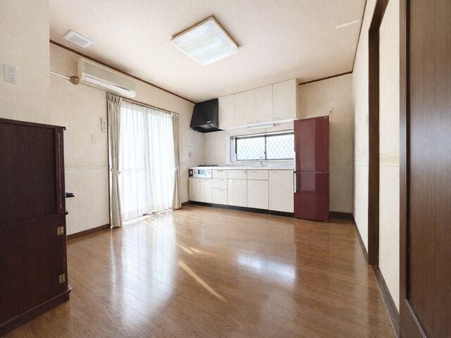 1階DK:画像は実際の室内写真及び間取り図をもとに、CGにて再現したイメージ画像であり、実際とは異なります。