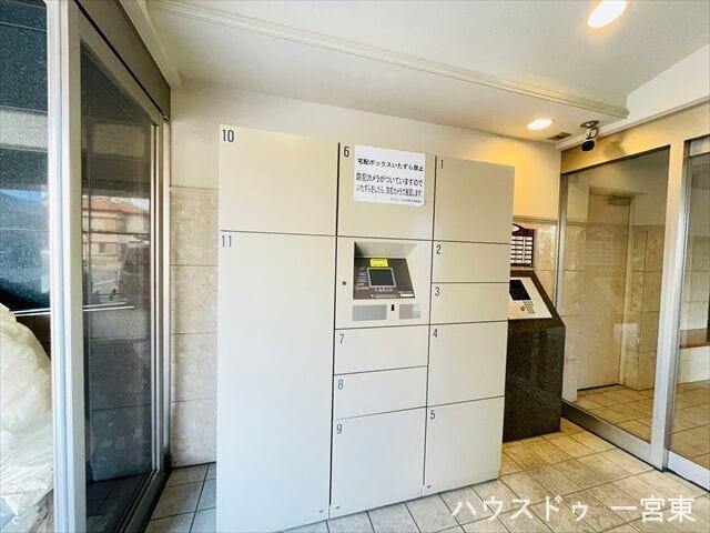 ≪宅配ボックス≫
留守がちなご家庭でもいつでも気兼ねなく荷物が受け取れます。盗難のリスクも低いので安心ですね♪