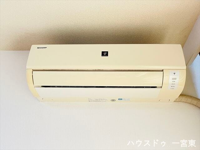 ≪エアコン≫
空調が完備されており、夏の暑さや冬の寒さも気にせず一年中快適な環境を実現しています。季節を問わず、いつでも心地よく快適に過ごせます!