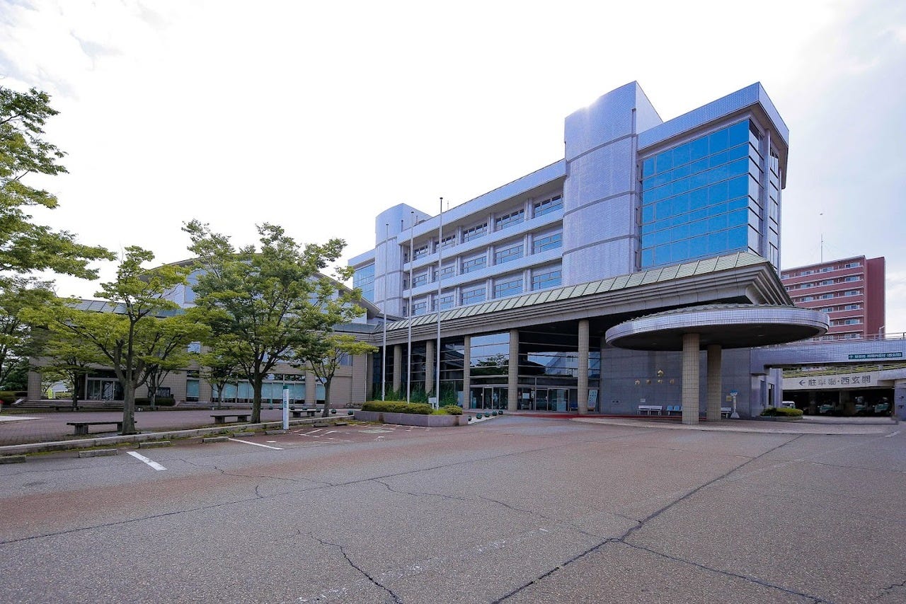 内灘町役場　徒歩：約11分