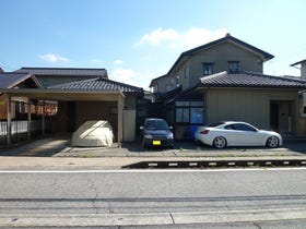 富山市布市新町