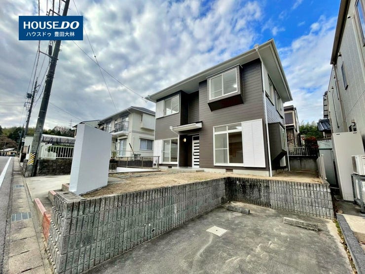 *岩倉小学校・松平中学校*
見るだけ聞くだけOK!【お気軽に資料請求!不動産のことならなんでも/ハウスドゥ豊田大林】