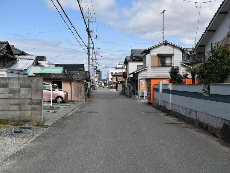 東側道路