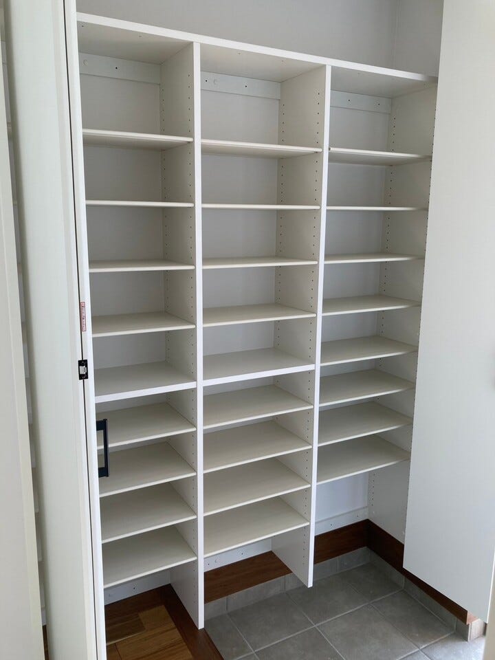 シューズボックスも大き目で、たくさん収納できます。