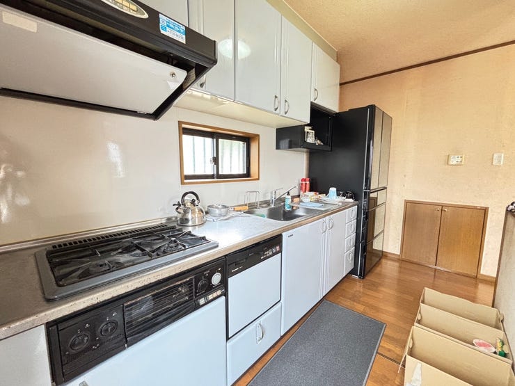 収納スペースがしっかりと確保されています!調理器具などがすっきりと片付いてお料理も楽にできます!